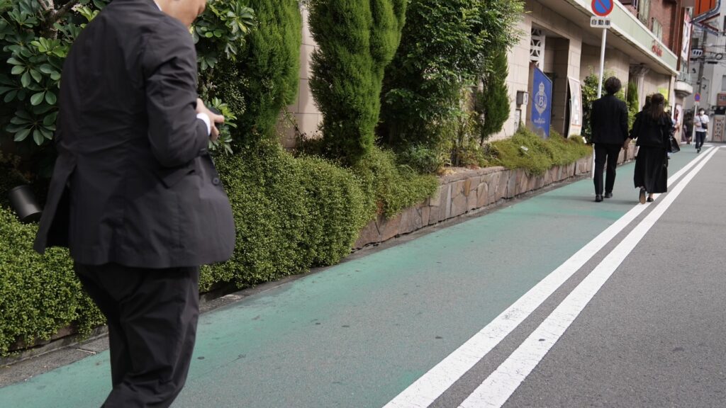 大阪 探偵